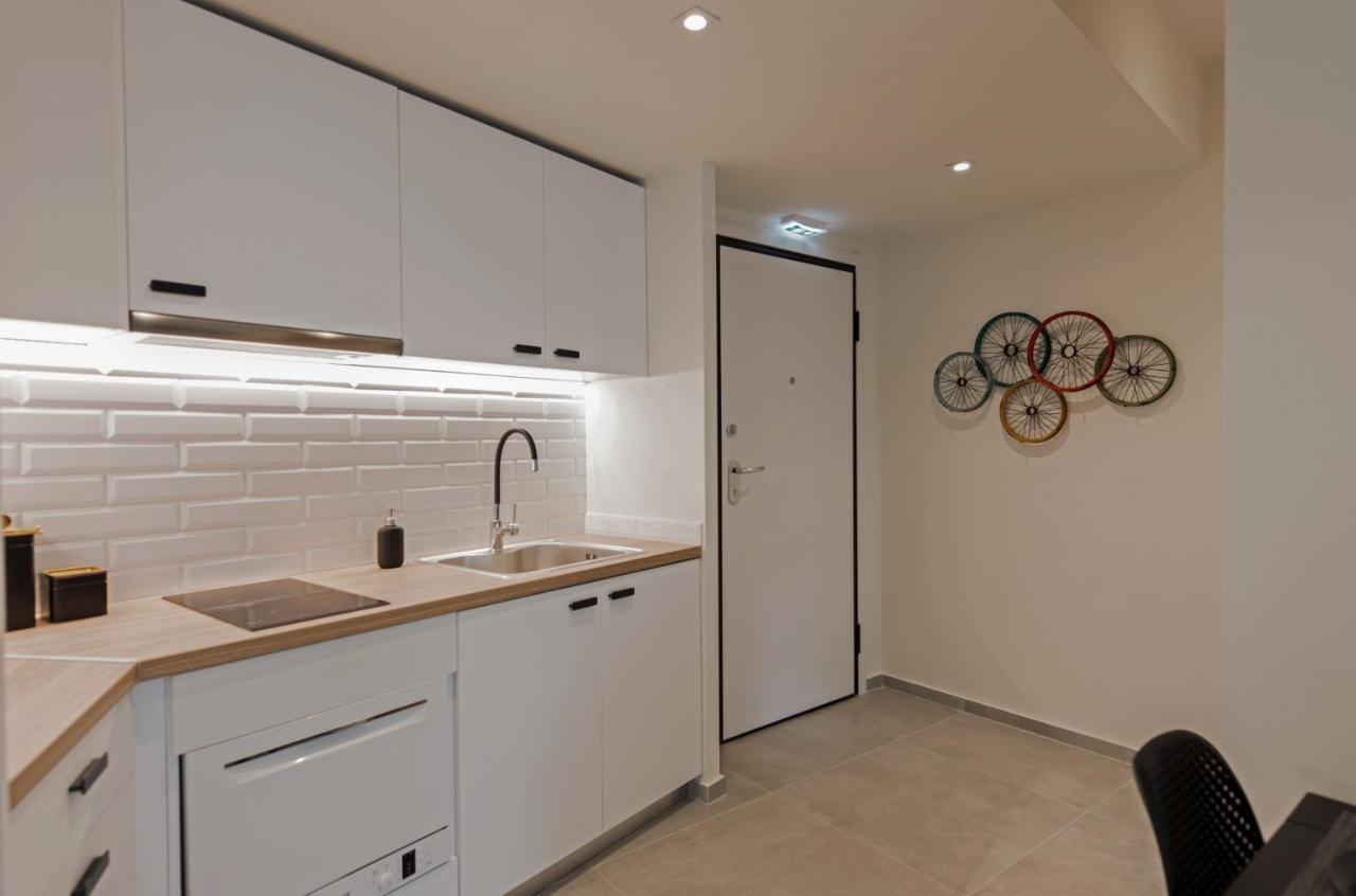 Zanzi By Stylish Stays Athena Bagian luar foto