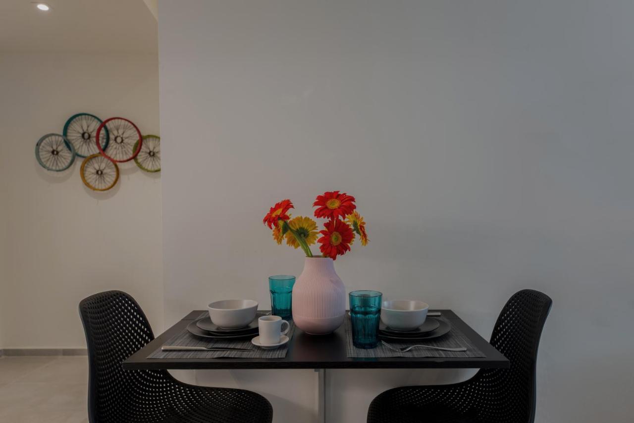 Zanzi By Stylish Stays Athena Bagian luar foto
